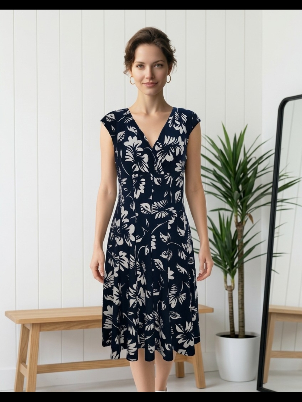 Lauren Ralph Lauren Navy and White Floral V-Neck Midi Dress